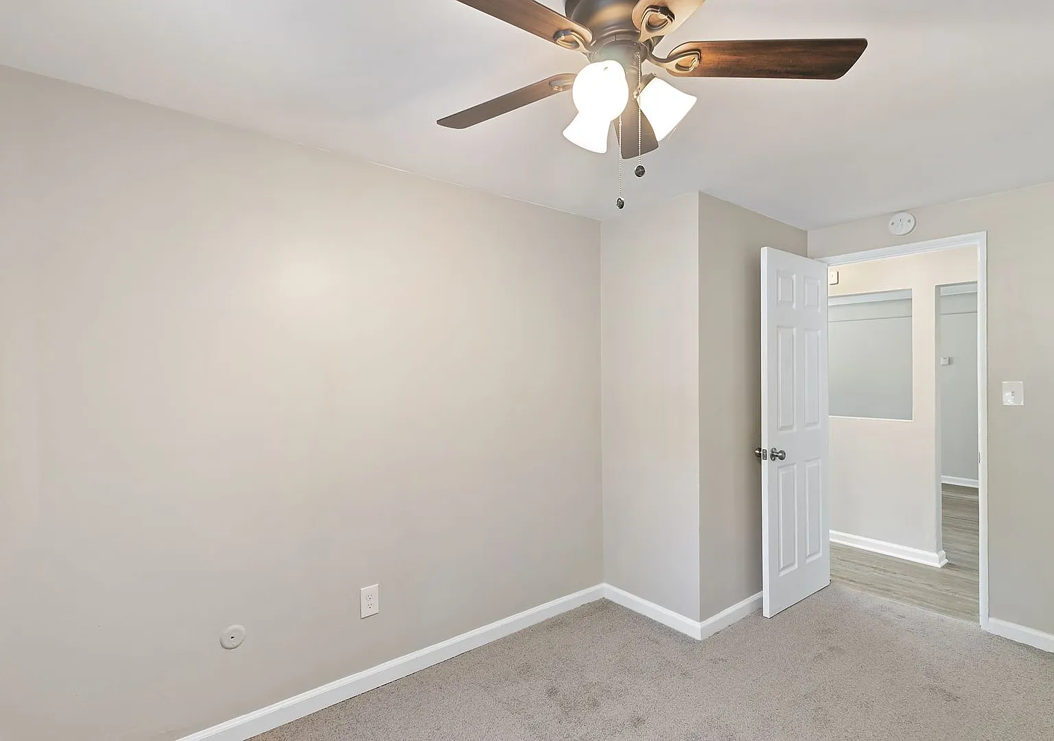 Brownell Apartments - Coast to Coast Management — Photo 3