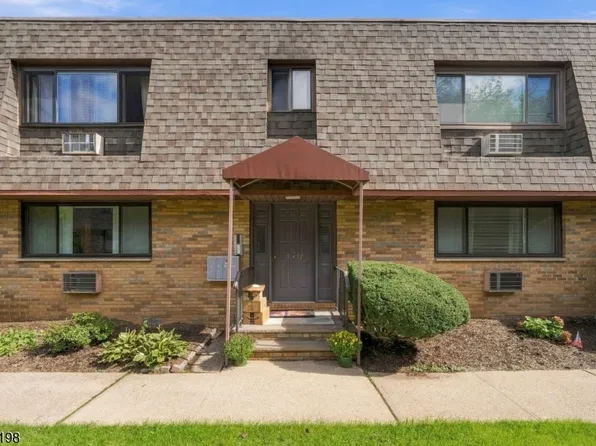 164 Diamond Bridge Ave #9, Hawthorne Boro, NJ 07506