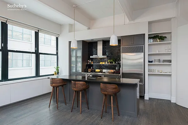 Sold by Sotheby's International Realty | media 5