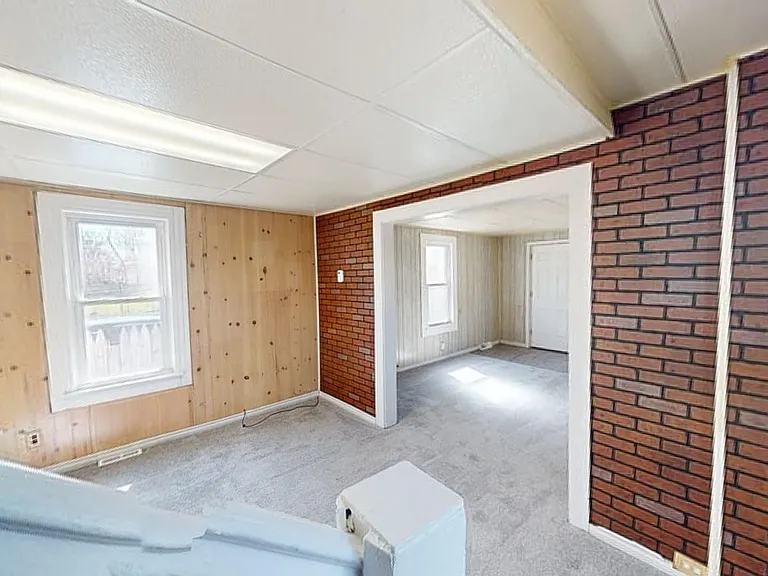 3123 W 58th St — Photo 16