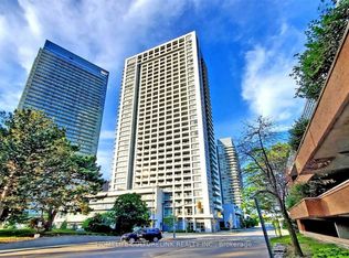 275 Yorkland Rd #211, Toronto, ON M2J 0B4
