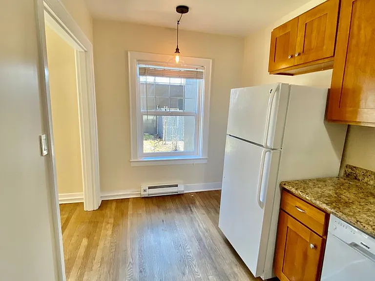 Washington Irving Apartments — Photo 12