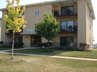 17003 Grissom Dr, Tinley Park, IL 60477