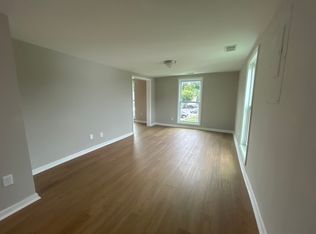 709 S George St APT 2, Charles Town, WV 25414