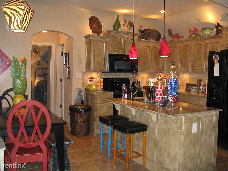 1st image of 3111 SW Warberry Ave