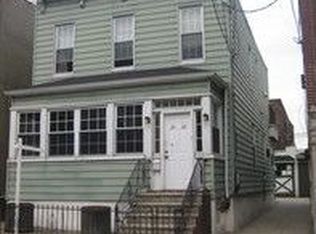 2569 42nd St, Astoria, NY 11103