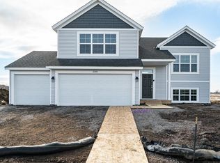 547 Lagrandeur Rd, Somerset, WI 54025