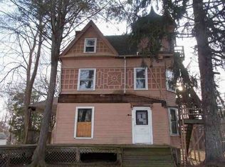 39 Albert St, North Plainfield, NJ 07063