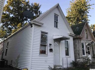 922 Cherry St, Quincy, IL 62301