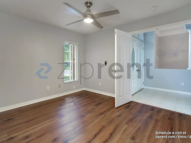 10443 Emerald Woods Ave — Photo 7