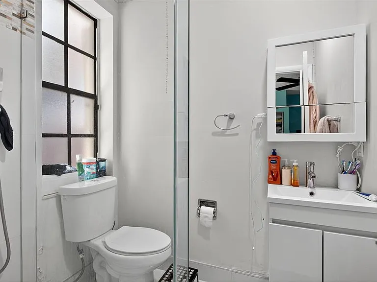 11910 Glenmore Dr — Photo 24
