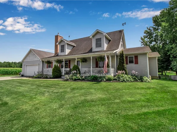 11379 Stage Rd, Akron, NY 14001