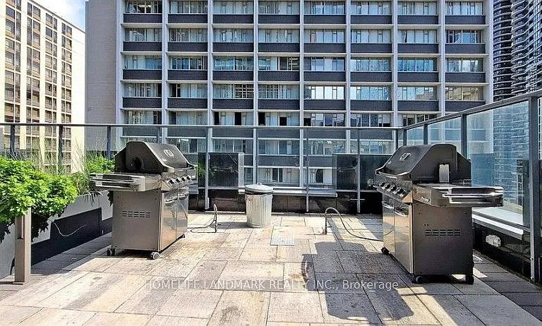 7 Grenville St #6011 — Photo 25