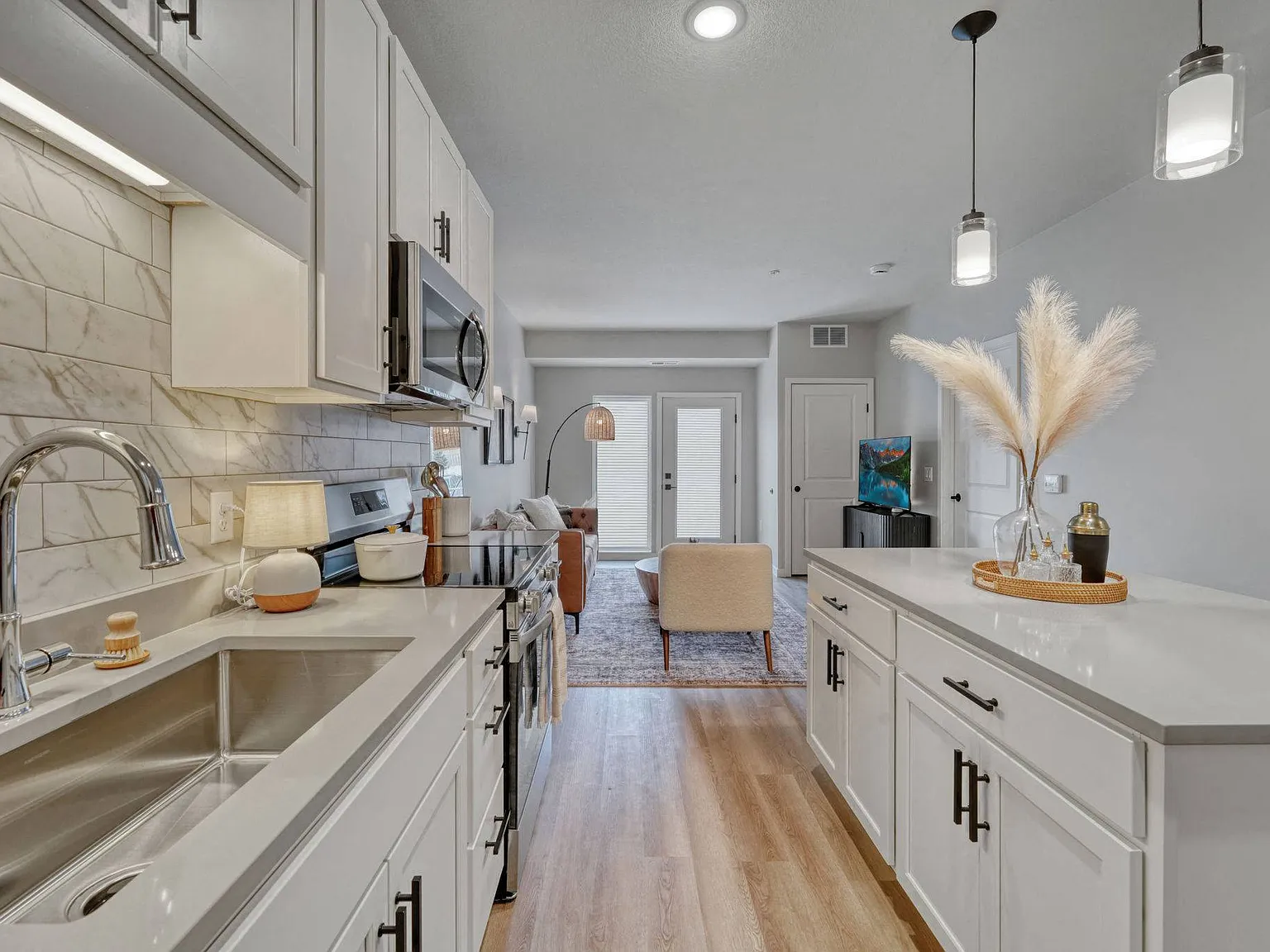 Lochner Apartments — Photo 4
