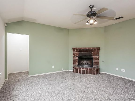 2nd image of 3813 Martha Ln
