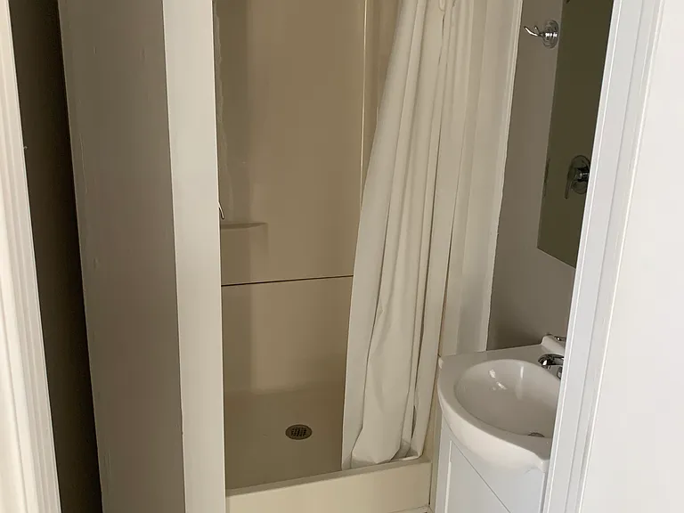 615 Innes St NE #2 — Photo 8