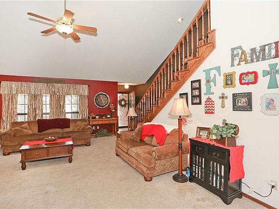 4th image of 1131 NE 9th Ct