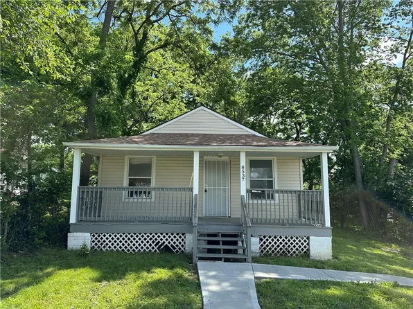 8537 Wayne Ave, Kansas City, MO 64131