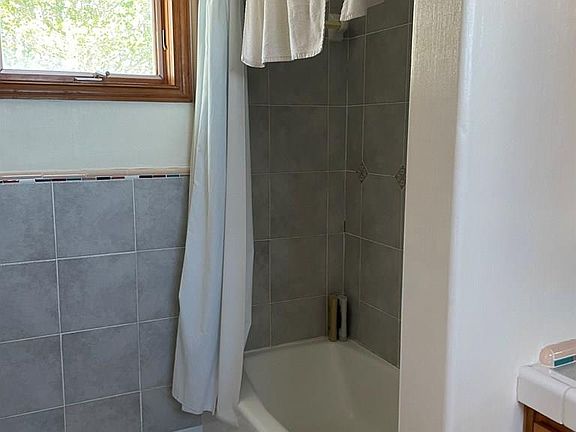 4th image of 408 Beach Blvd #13