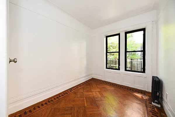 Rented by Buchbinder & Warren | media 14