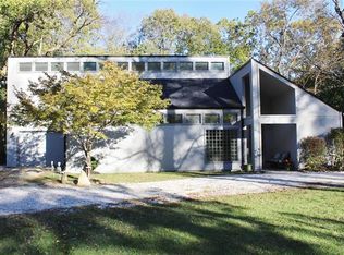 4410 Green Valley Dr, High Ridge, MO 63049