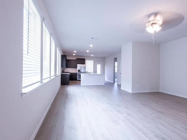 1309 Crookpost Dr — Photo 7