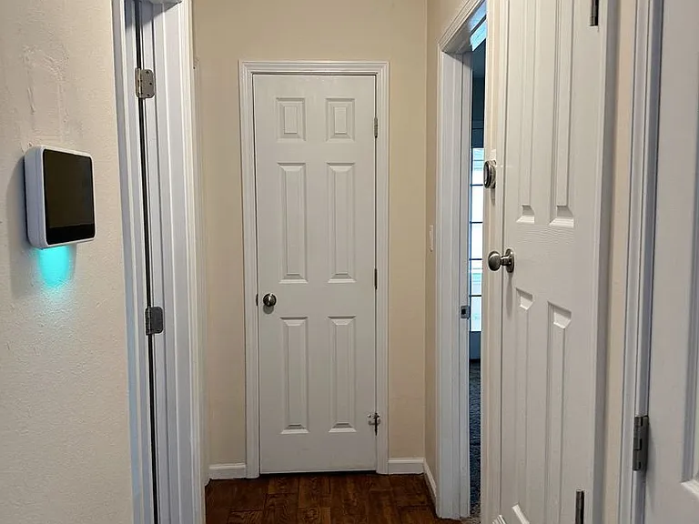 624 Lloyd St — Photo 2