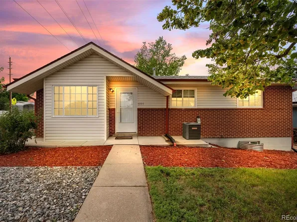 1005 Moss Street, Golden, CO 80401