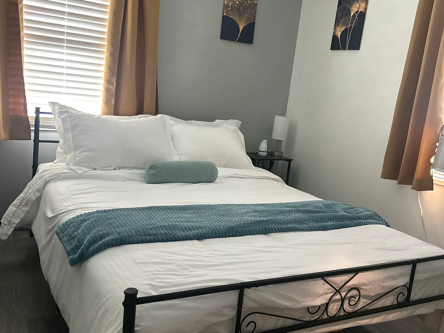 2 bed, 750 sqft, $1,800 — Photo 1