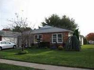 9 Floral Dr, Brick, NJ 08723