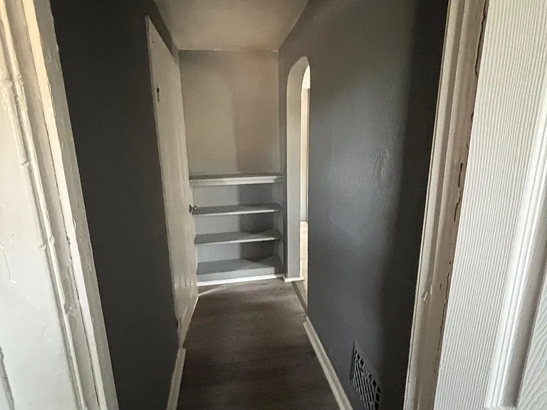 1402 Prouty Ave — Photo 12