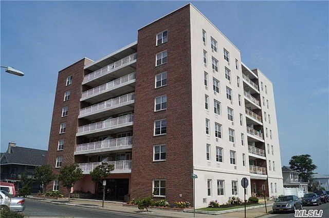 1st image of 855 E Broadway APT Lf