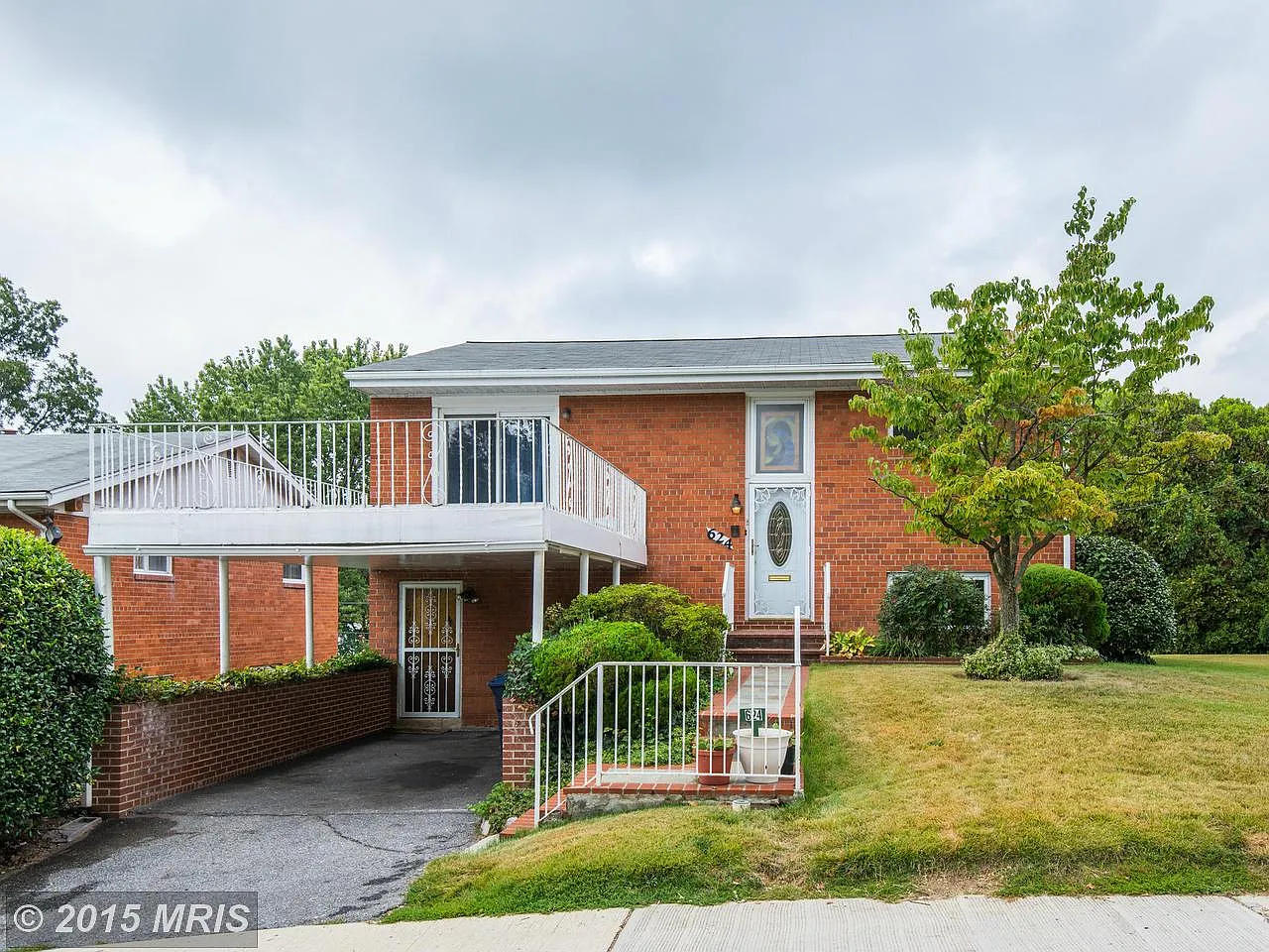 624 Geranium St NW photo 1