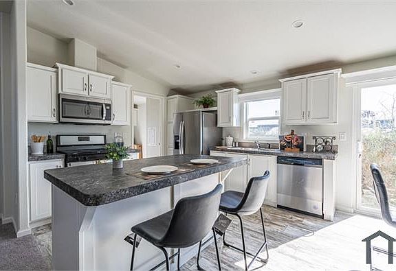 4th image of 250 San Carlos Dr #92544