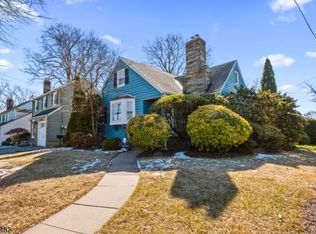 358 Galloping Hill Rd, Roselle Park, NJ 07204