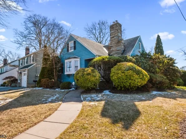 358 Galloping Hill Rd, Roselle Park Boro, NJ 07204