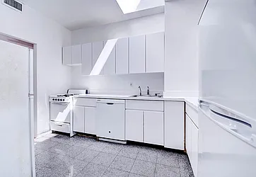 Rented by Urbane Brokerage