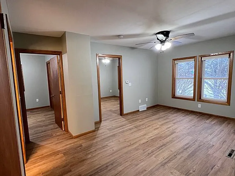 613 E 9th St #613 — Photo 10