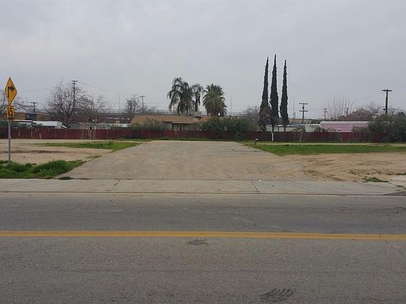 3rd image of 3128 Redlands Dr