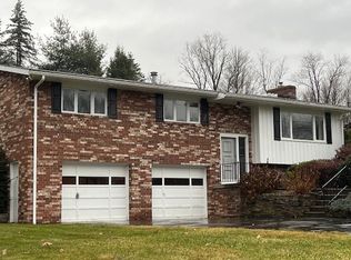 118 Mohawk Dr, Butler, PA 16001