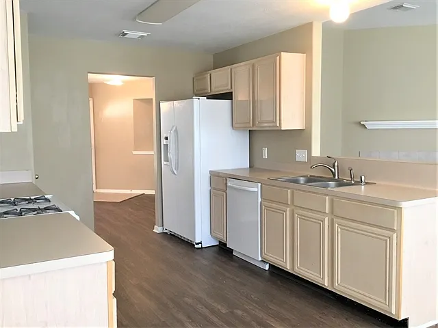 19343 Grand Colony Ct — Photo 3