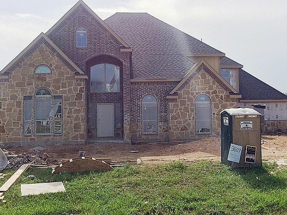 3rd image of 3607 Paseo Royale Blvd