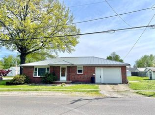 424 E Tyler Ave, Litchfield, IL 62056