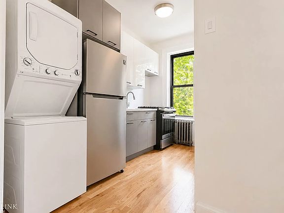 3rd image of 322 S 4th St #2A