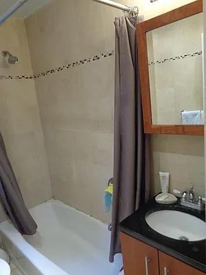 Rented by Metropolitan Equities | media 6