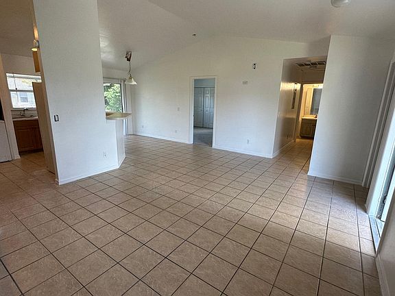 2nd image of 735 Gordon Ave S
