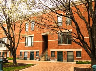 641 S Ashland Ave APT E, Chicago, IL 60607