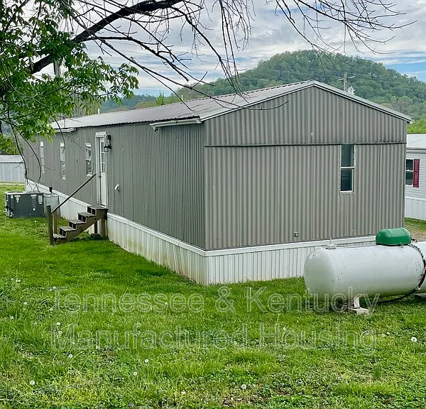 207 Cumberland Ln — Photo 10