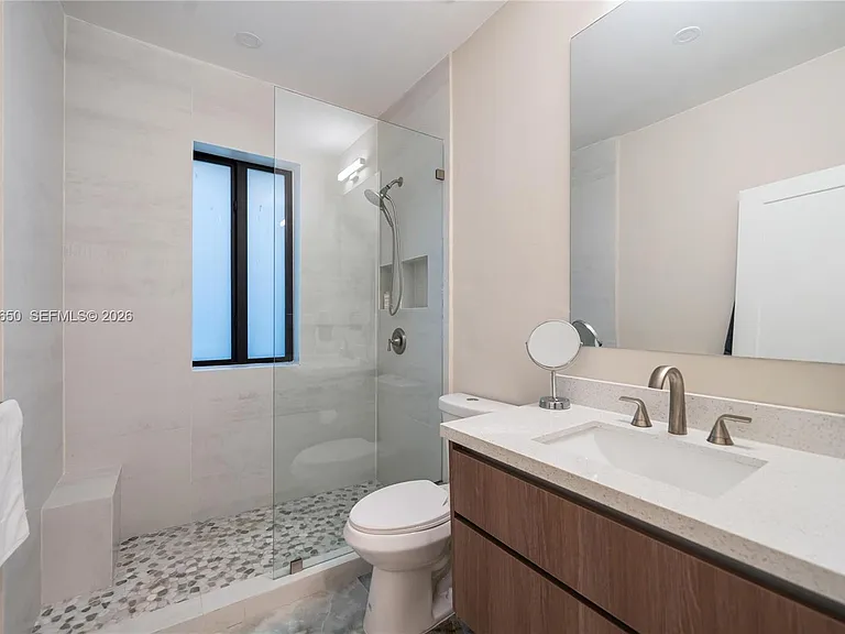 1663 SW 13th St — Photo 46