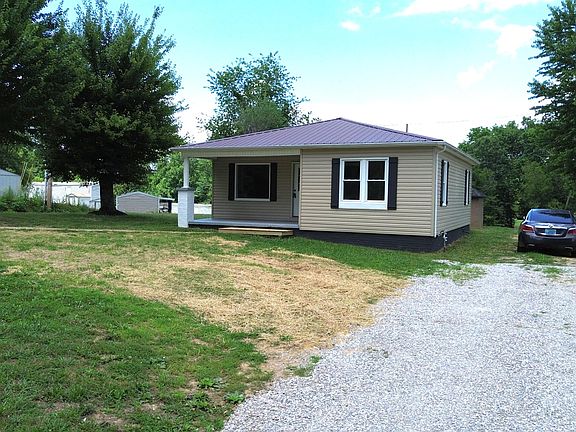 4th image of 436 Moore Hill Ave